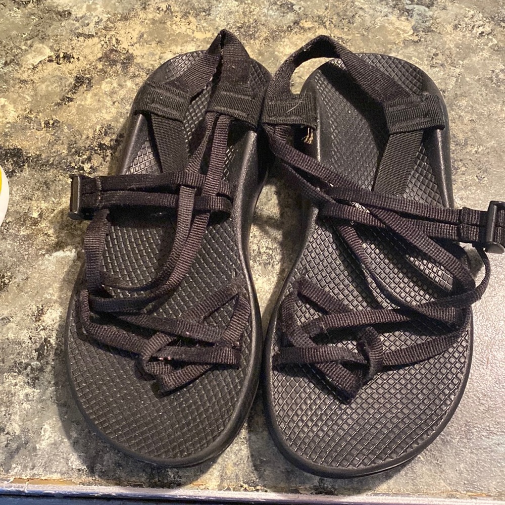 Womens Chacos. Black, size 10